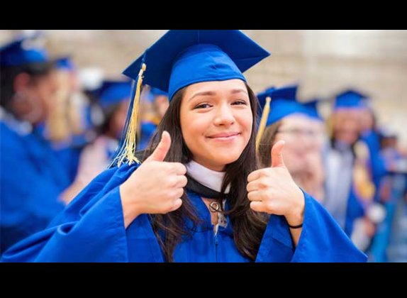 hay becas para universidades privadas