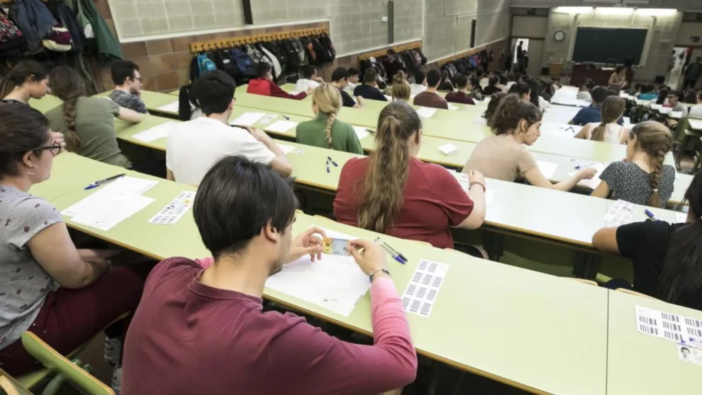 que pasa si te pillan copiando en la universidad